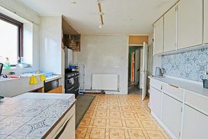 Kitchen- click for photo gallery